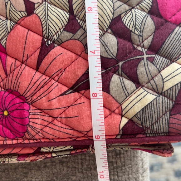 Vera Bradley bohemian floral tablet/laptop case - Picture 4 of 8